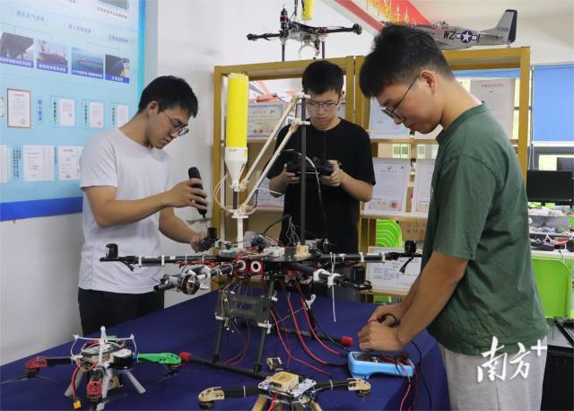 乐玩LE WIN（中国）学生。