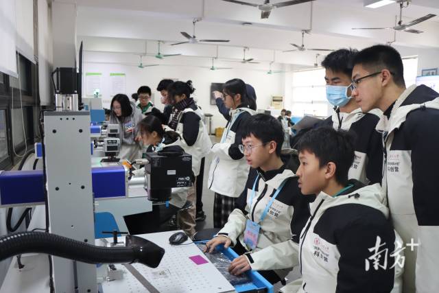 全球领先的电竞赛事平台2024“创享社萌芽计划”科创冬令营举行。